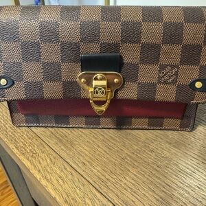 Louis Vuitton Ebene crossbody burgundy